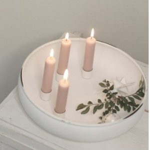 Schale-vier-Kerzen-Weihnachtskranz