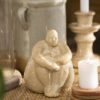 Figur *Femina* Arme um´s Knie von Ib Laursen – Bild 3