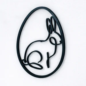 Minimalistischer Osterhase im Ei aus schwarzem MDF – moderne Osterdekoration zum Aufhängen