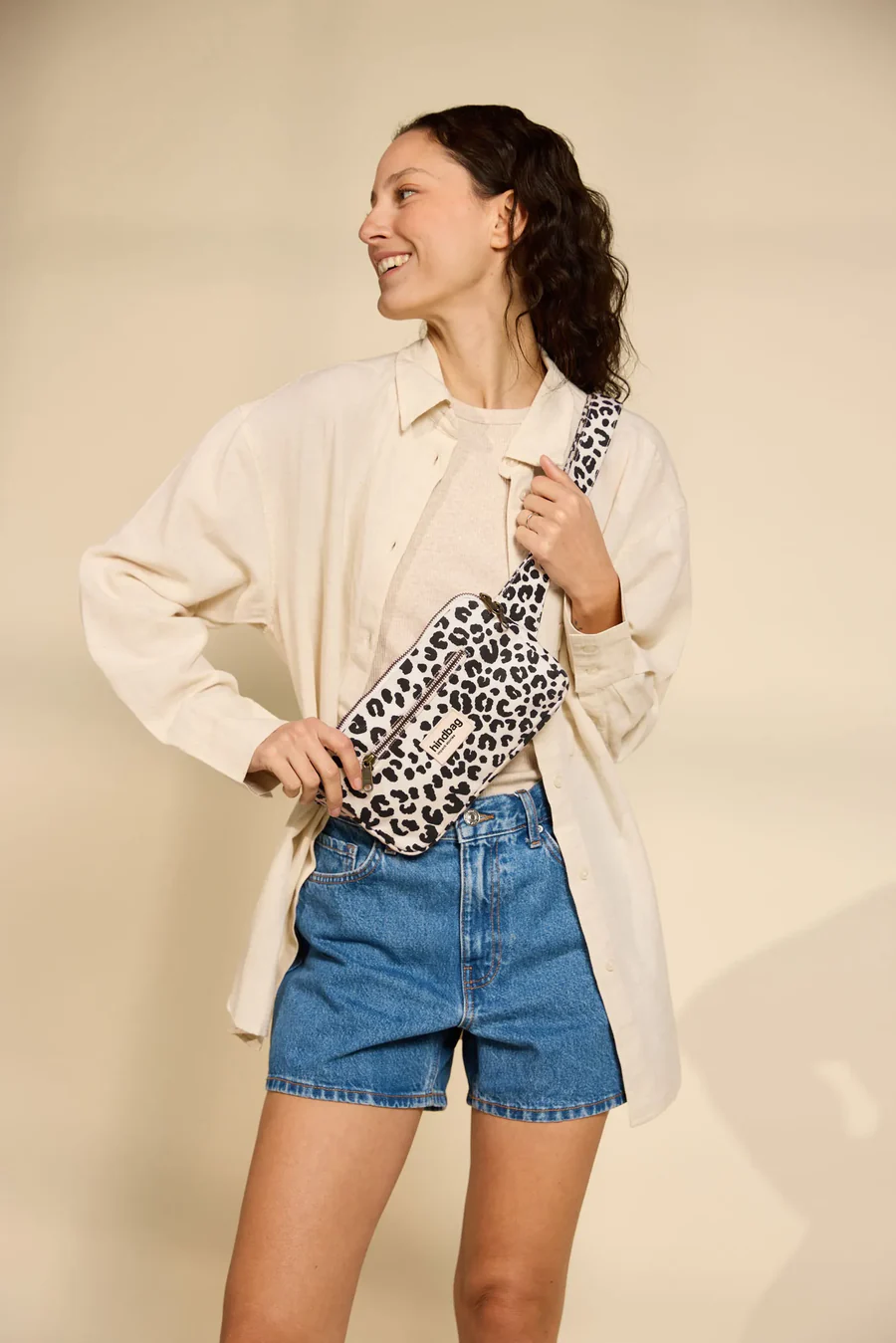 Gürteltasche Harry Leo Naturweiß Leopardenmuster Bio Baumwolle Hindbag