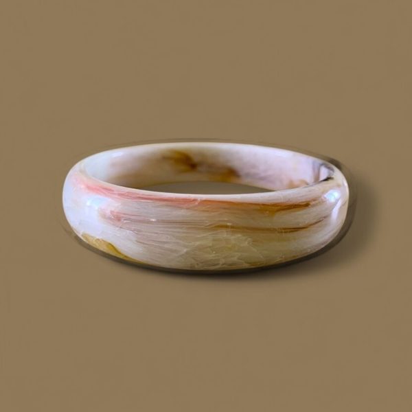 Marmorierter Armreif in Rosé und Creme aus Zelluloseacetat