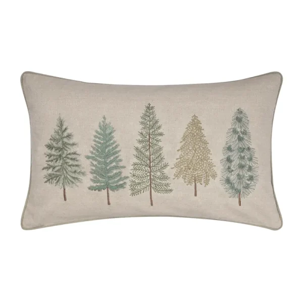 Kissenhülle Pine Tree 30x50 cm in Natur mit fünf gestickten Tannenbäumen in Grün- und Beigetönen