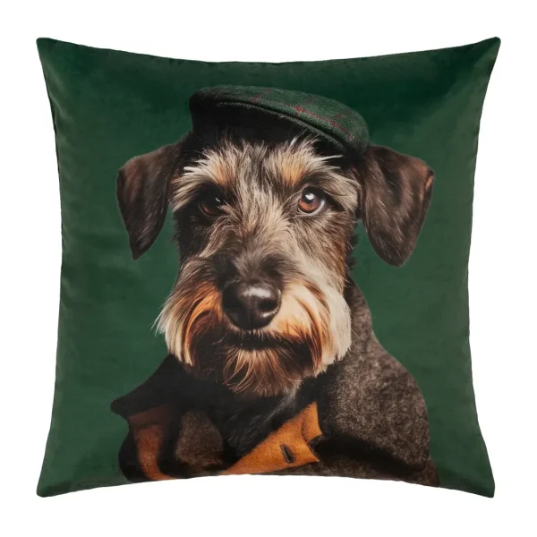 Dunkelgrüne Kissenhülle Ruby 45x45 cm mit Dackel in Schiebermütze und Mantel als beidseitiges Motiv